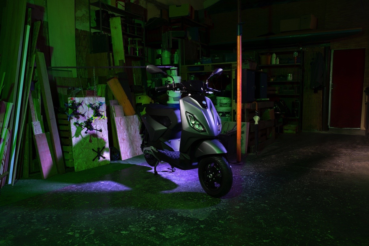 Scooter électrique Piaggio 1 01