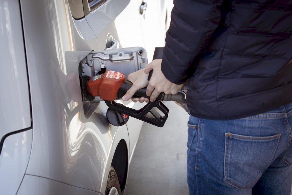 Consommez moins d'essence et économisez : 10 conseils utiles