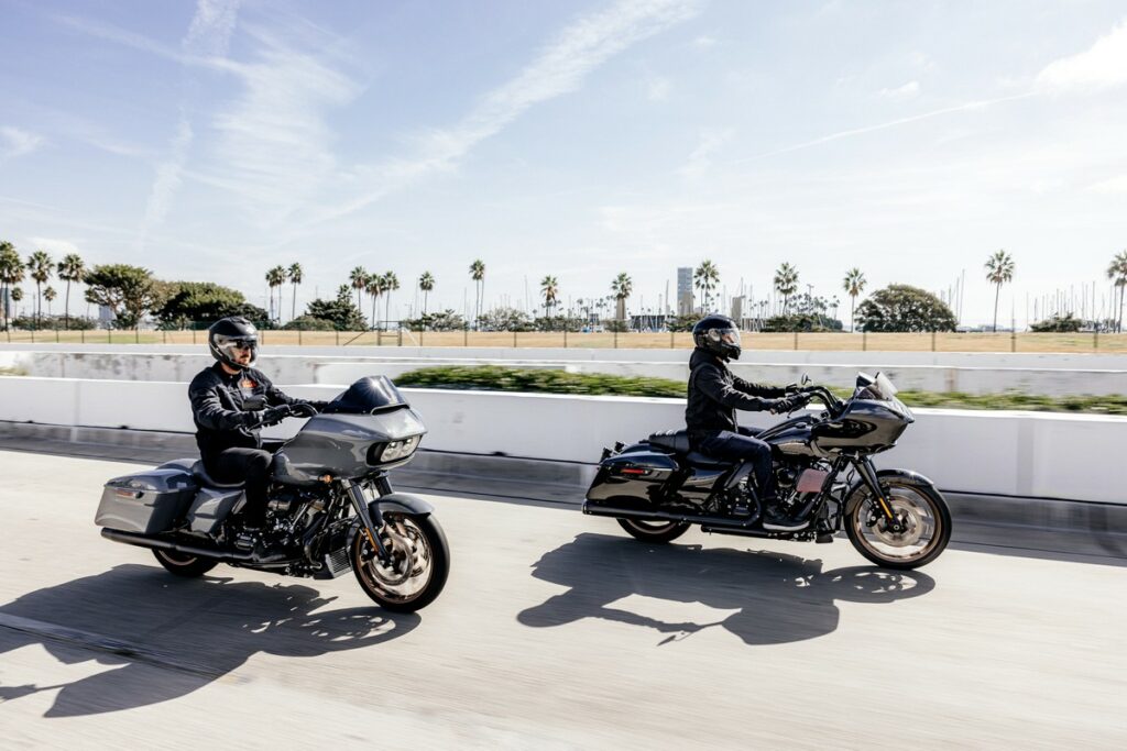 Harley-Davidson Motorcycle Touring 2022 : Street Glide ST et Road Glide ST