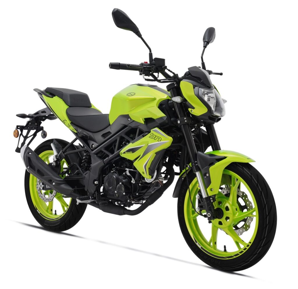 La reine du marché Benelli BN 125 fait peau neuve