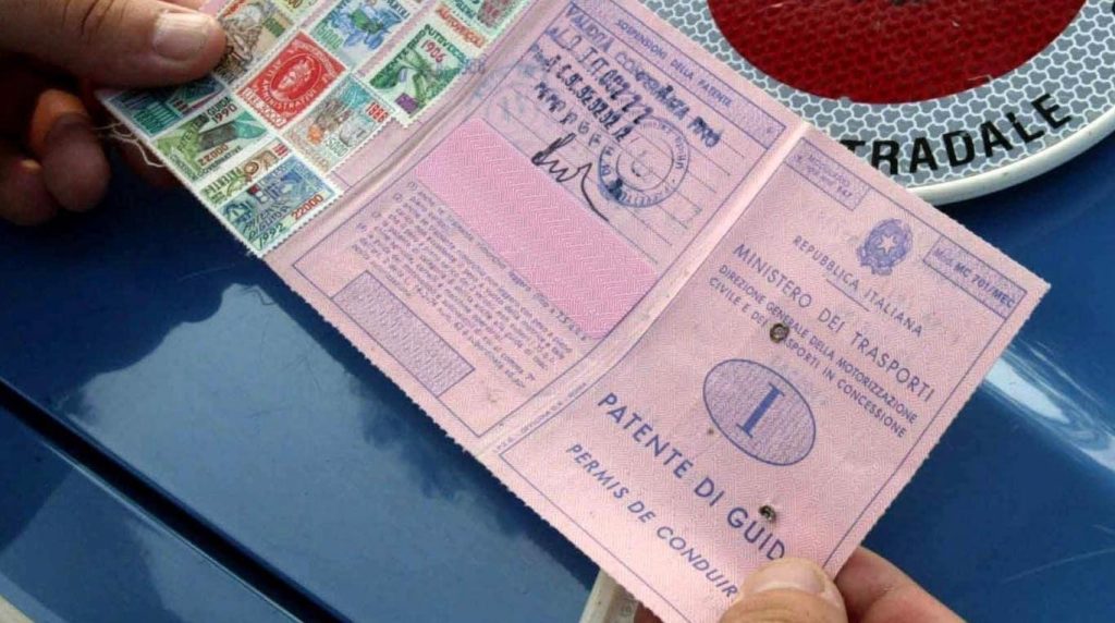 Renouvellement du permis de conduire expiré : comment le faire et combien ça coûte
