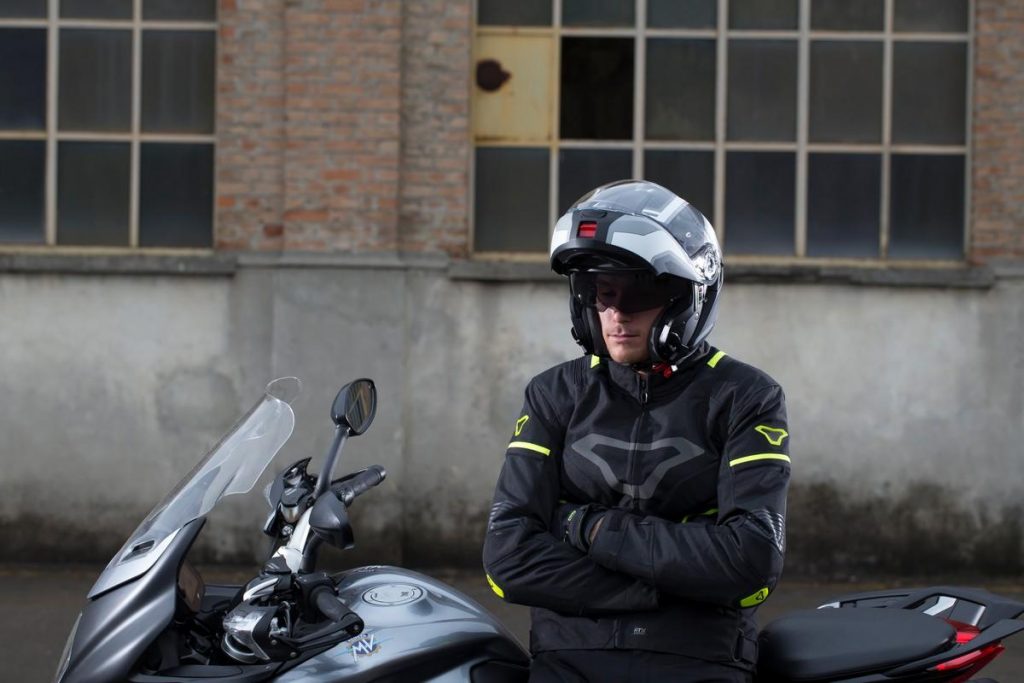 Caberg Levo Sonar 2022 : le nouveau casque dédié au tourisme à moto