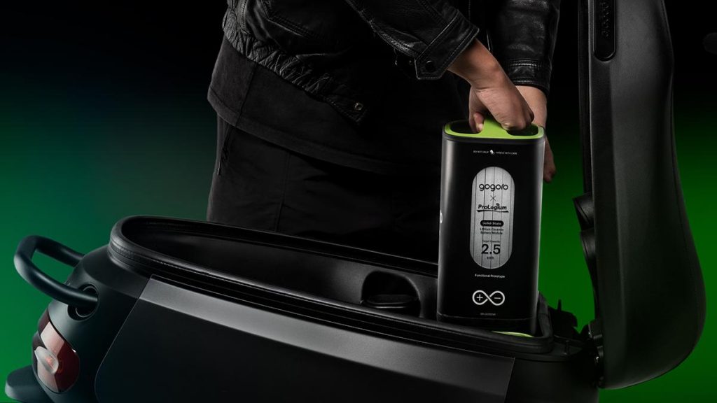 Outre les colonnes électriques, l'avenir est au changement de batterie ou à l'échange de batterie.