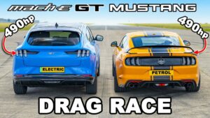 course de dragsters mustang