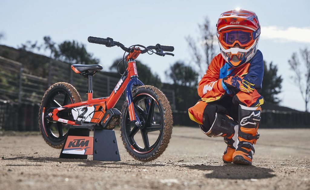 KTM 12eDRIVE et 16eDRIVE : des mini vélos électriques pour les petits futurs champions