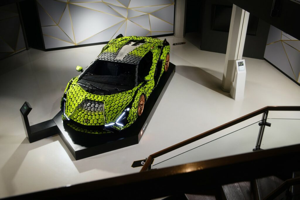 Lamborghini Sián FKP 37 Lego: l'hommage à l'échelle 1: 1 exposé au musée