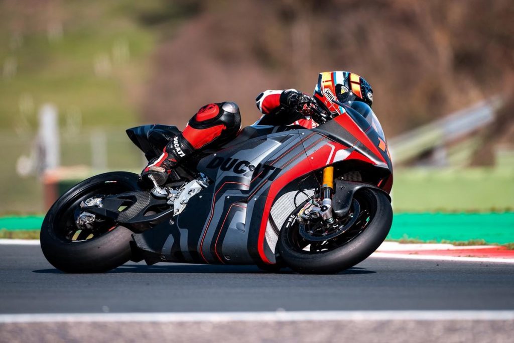 Nouvelle Ducati MotoE : les premières images en action du prototype