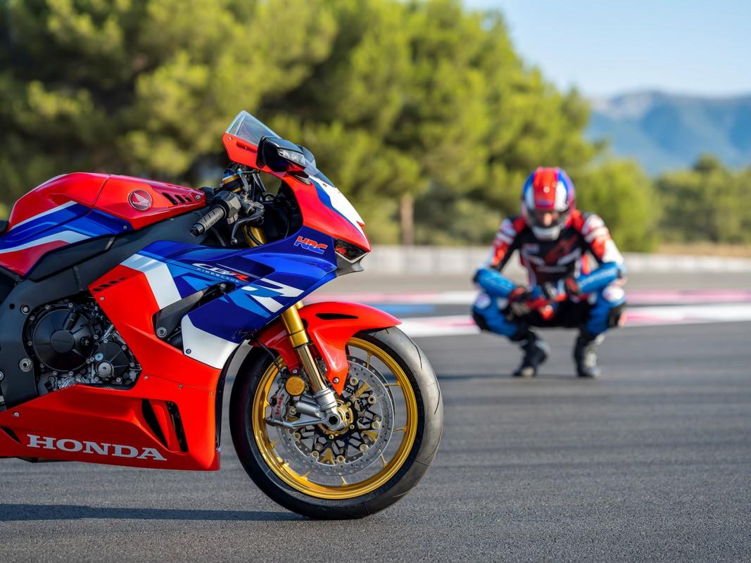 Honda CBR1000RR-R Fireblade SP 2022