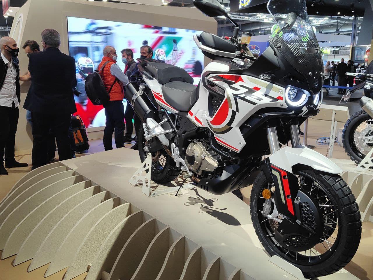 MV Agusta Lucky Explorer 5.5 Eicma en direct