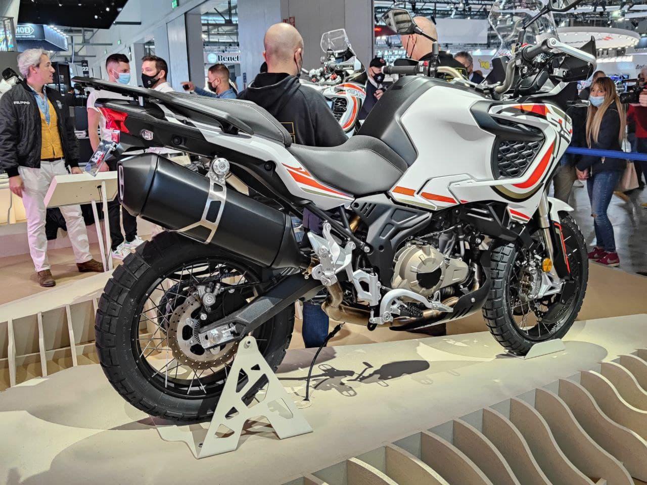 MV Agusta Lucky Explorer 5.5 Eicma en direct