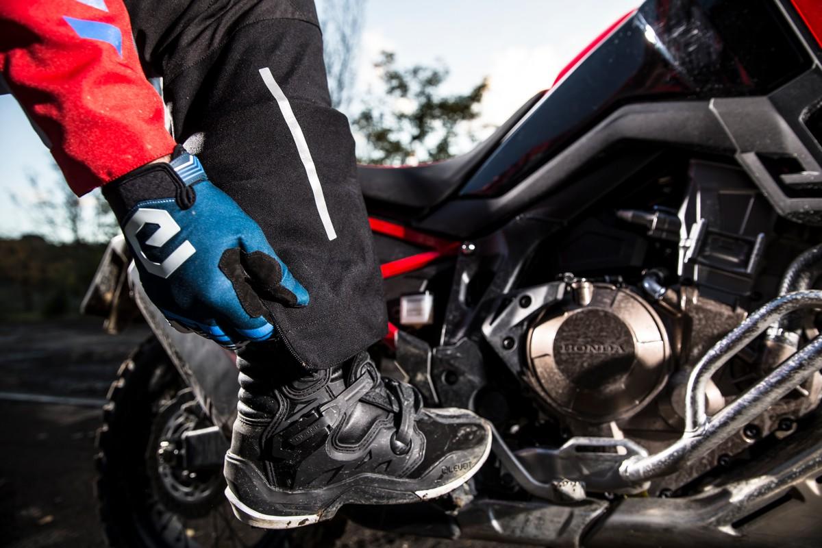 Vêtements moto Eleveit 2022