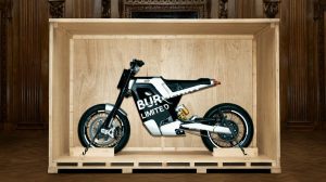 Moto électrique Burberry Concept-E RS