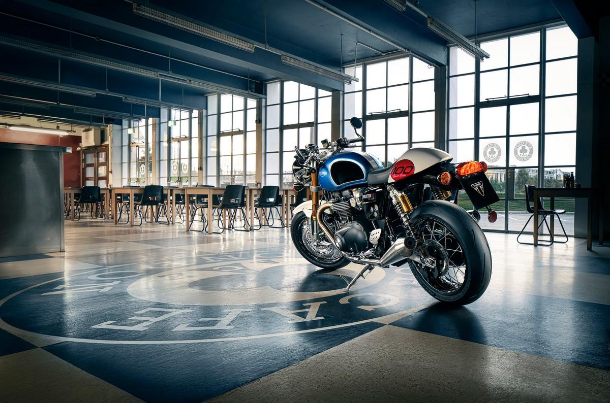 Triumph Thruxton RS Édition Ton Up 2022