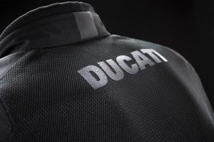 Blousons moto d'été Ducati