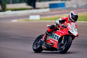 Ducati Panigale V2 Bayliss 1er championnat 20e anniversaire (1)