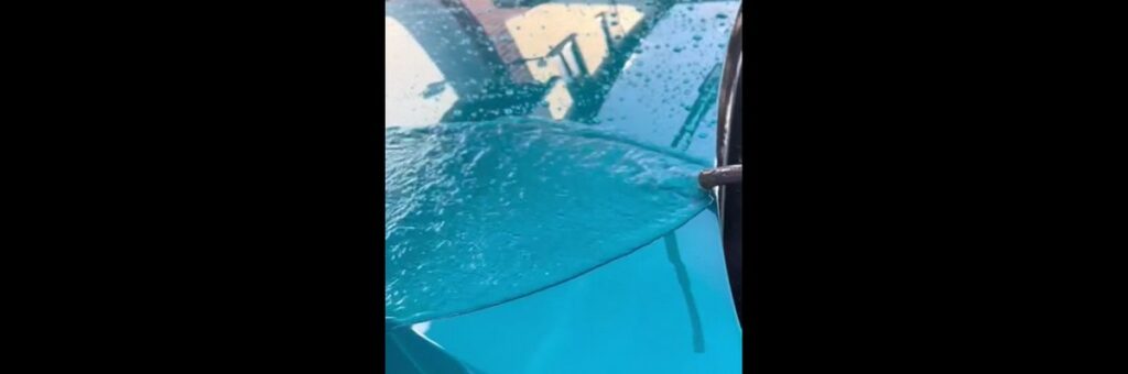 Avec la couche de céramique sur les voitures, le séchage se fait à l'eau.