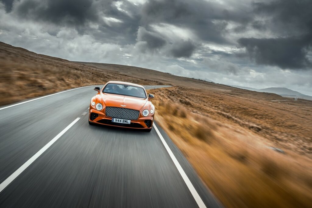 Bentley Continental GT W12 Mulliner encore plus puissante et plus rapide !