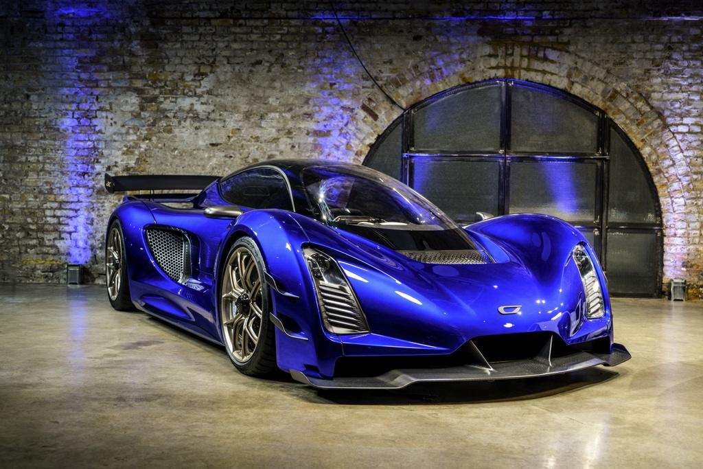 Hypercar Czinger 21C : les intérieurs exclusifs signés Alcantara