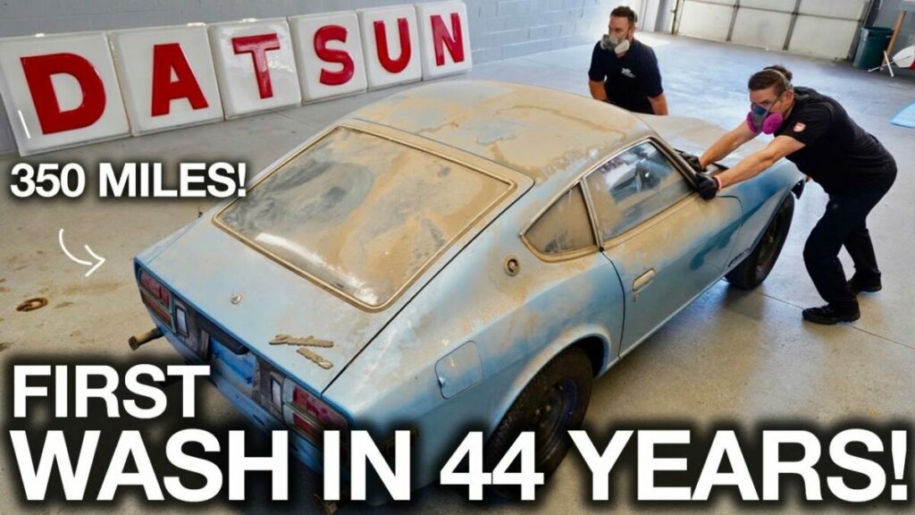 Ils lavent une Datsun pour la première fois en 44 ans : le résultat est incroyable.