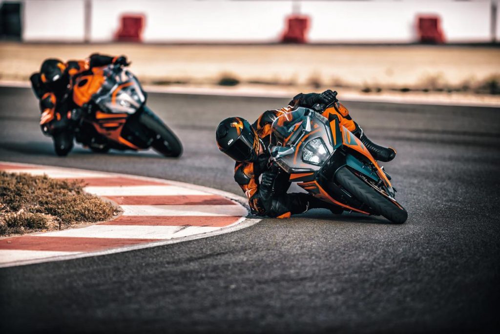 KTM RC 2022 pour tous les fans de motos super sportives carénées