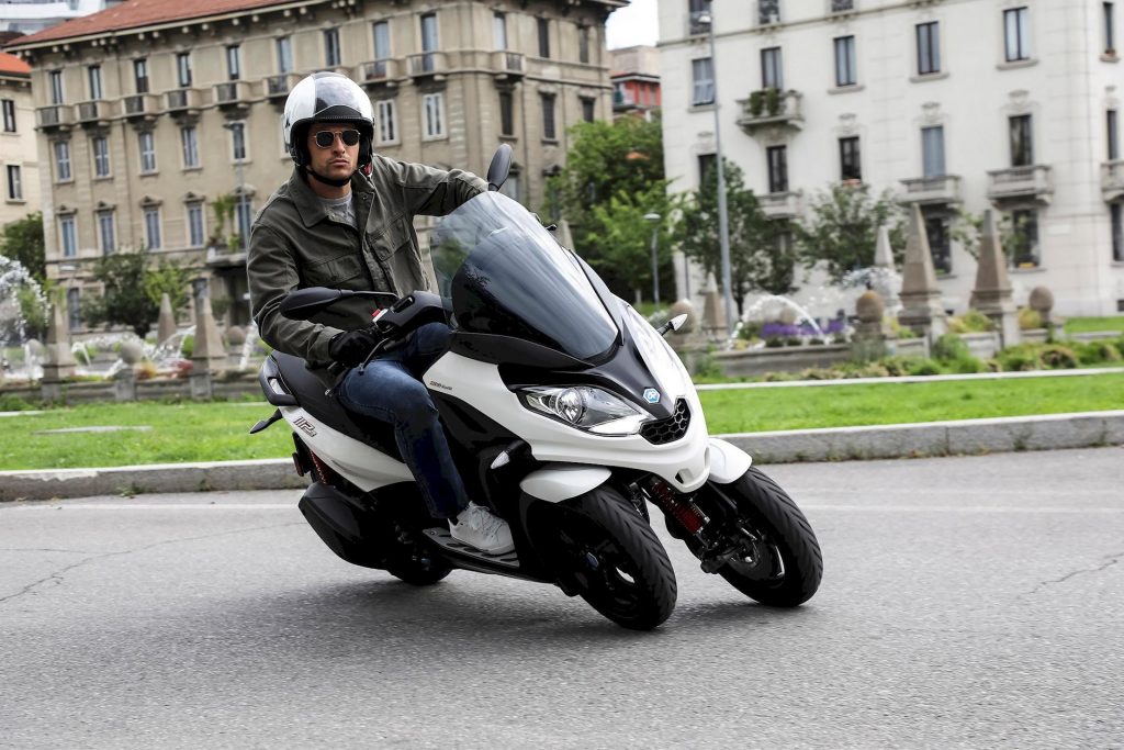 Urban Days Piaggio MP3 : promotions scooter à trois roues