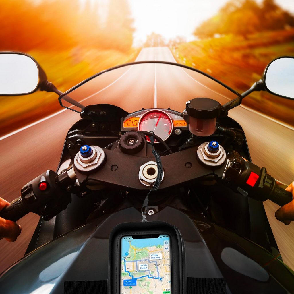 Support téléphone portable moto Celly : Ridecase et Ridemagnet, les nouveaux supports pour deux roues