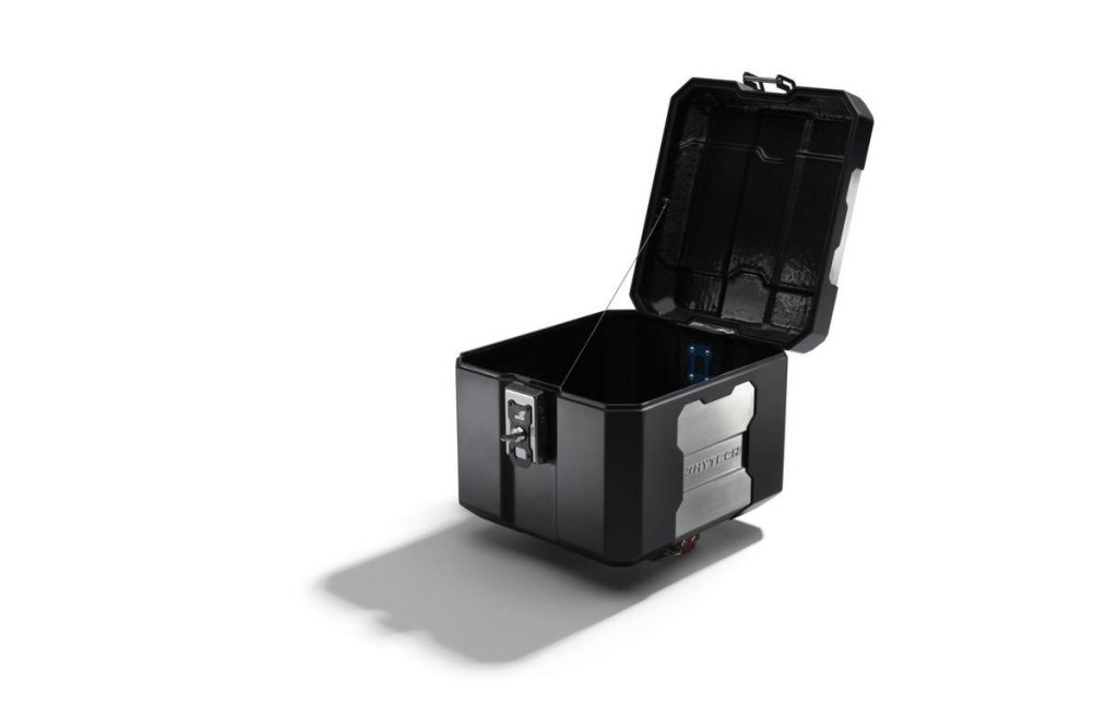 Valises de moto Mytech Superleggera : la nouvelle série high-tech en fibre de carbone