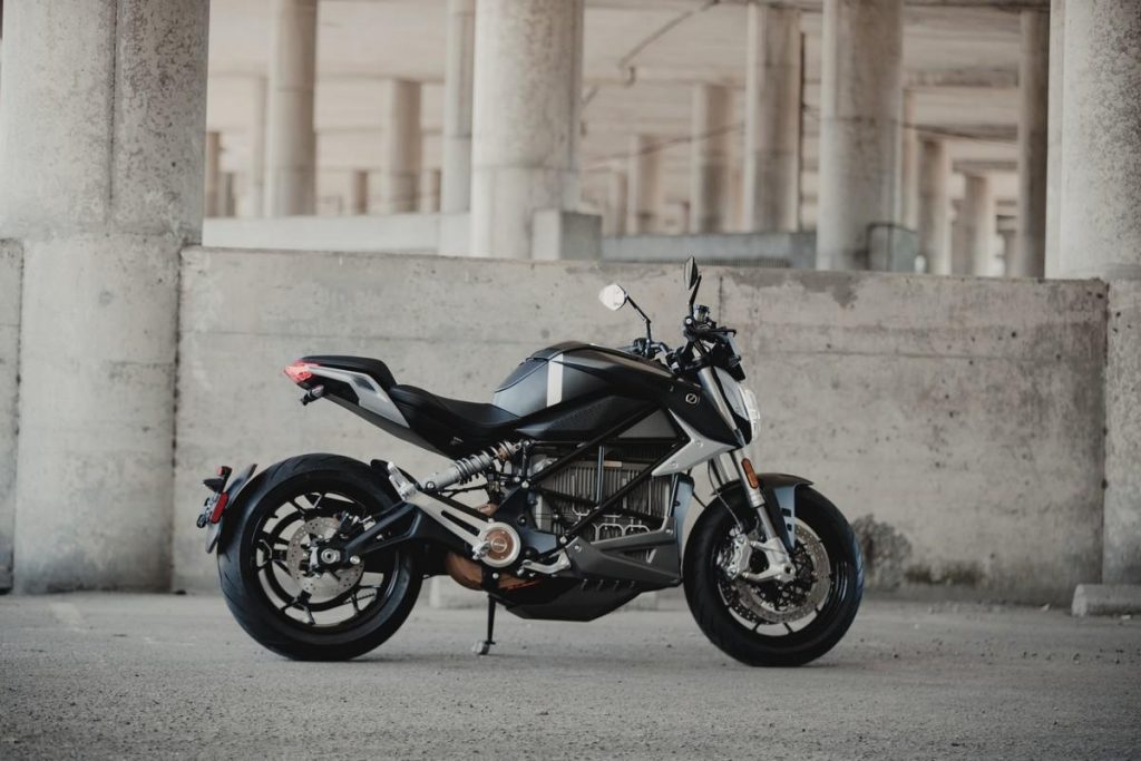 Zero Motorcycles Quickstrike : le nouveau kit de personnalisation en édition super limitée