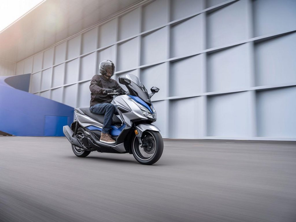Honda Forza 125 2021 : le scooter sportif pour la ville