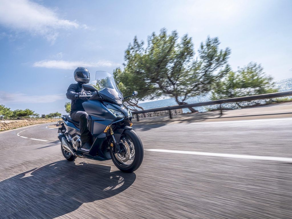 Honda Forza 750 : le maxiscooter GT