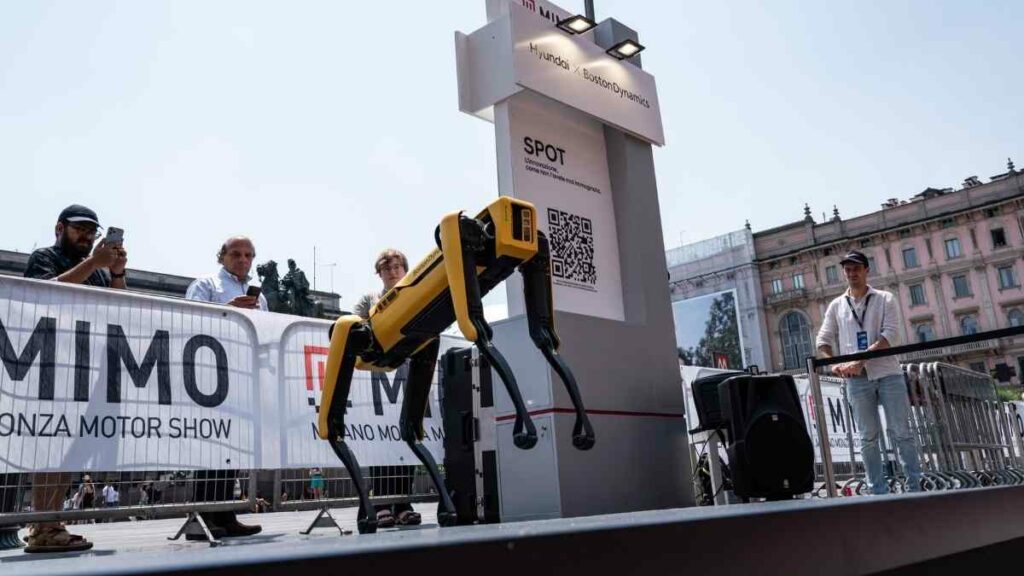Hyundai Spot est le chien robot qui enchante petits et grands au MiMo 2022