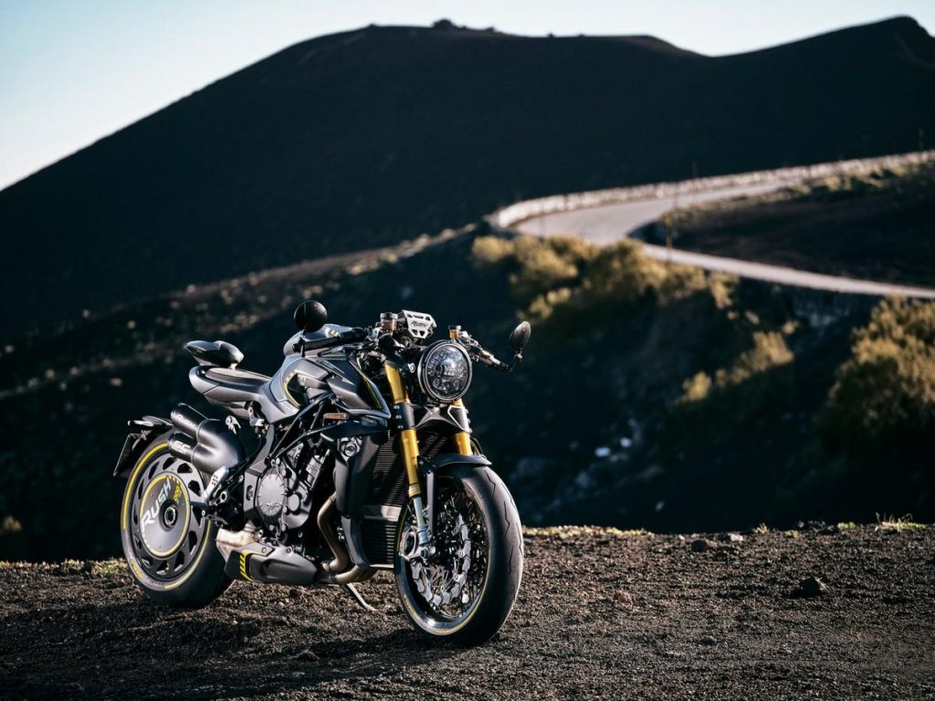 MV Agusta Rush 2021 : le nu le plus extrême de tous les temps