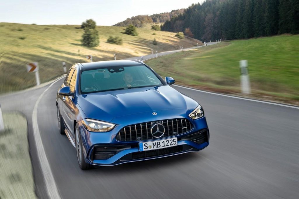 Mercedes supprime 20% des concessions pour vendre en ligne