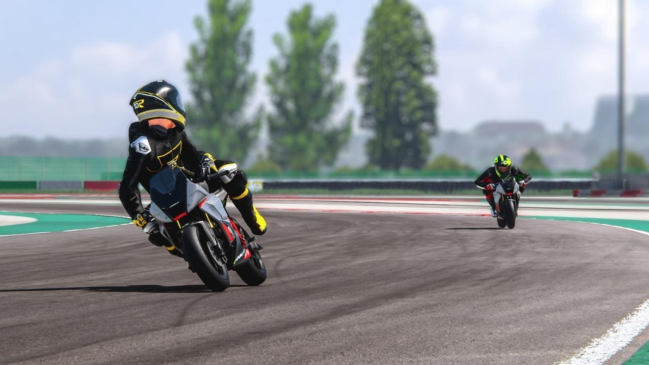 TrackDay R