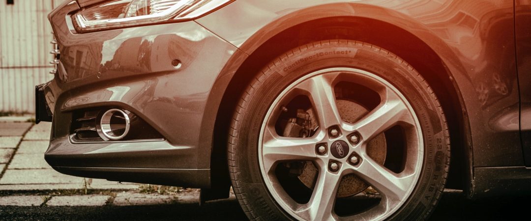 Vol de voiture : comment se défendre de l'astuce du pneu crevé.
