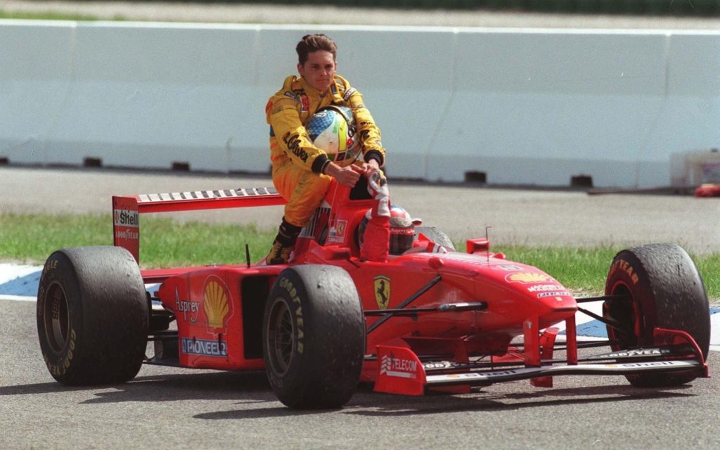 10 pilotes de Formule 1 qui ont changé d'équipe durant la saison en cours