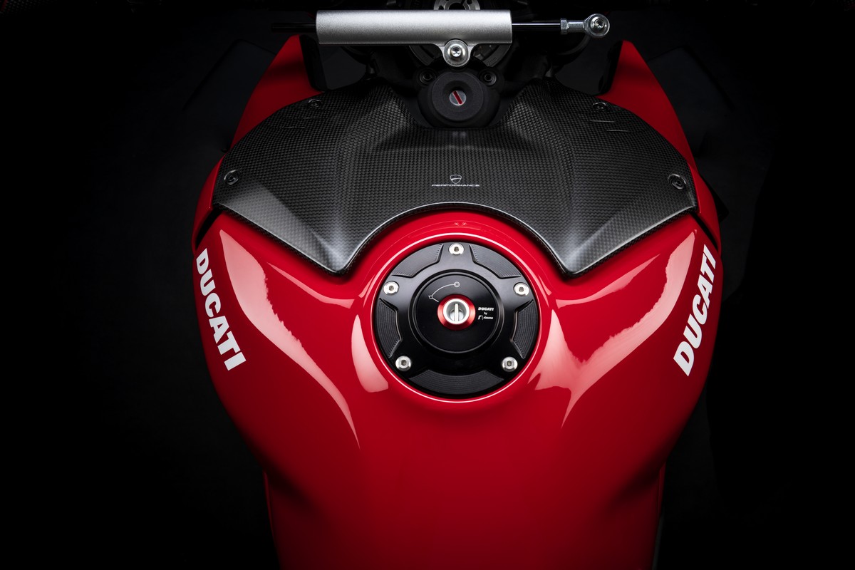 Ducati Street Fighter V4