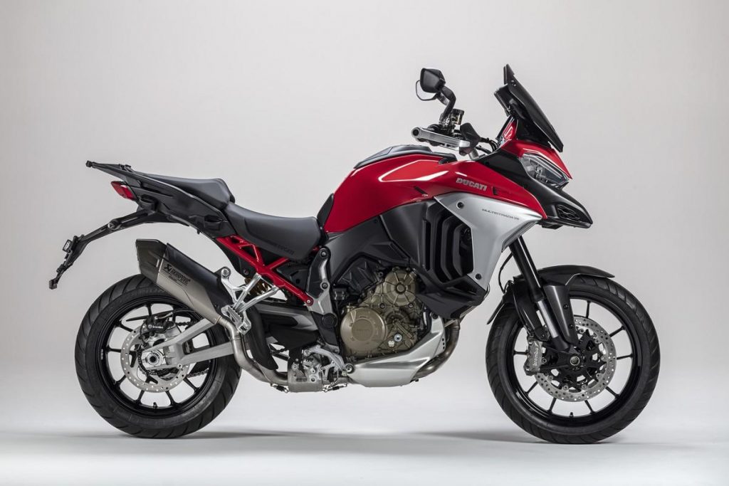Accessoires Ducati Multistrada V4 : caractère encore plus sportif avec Akrapovič