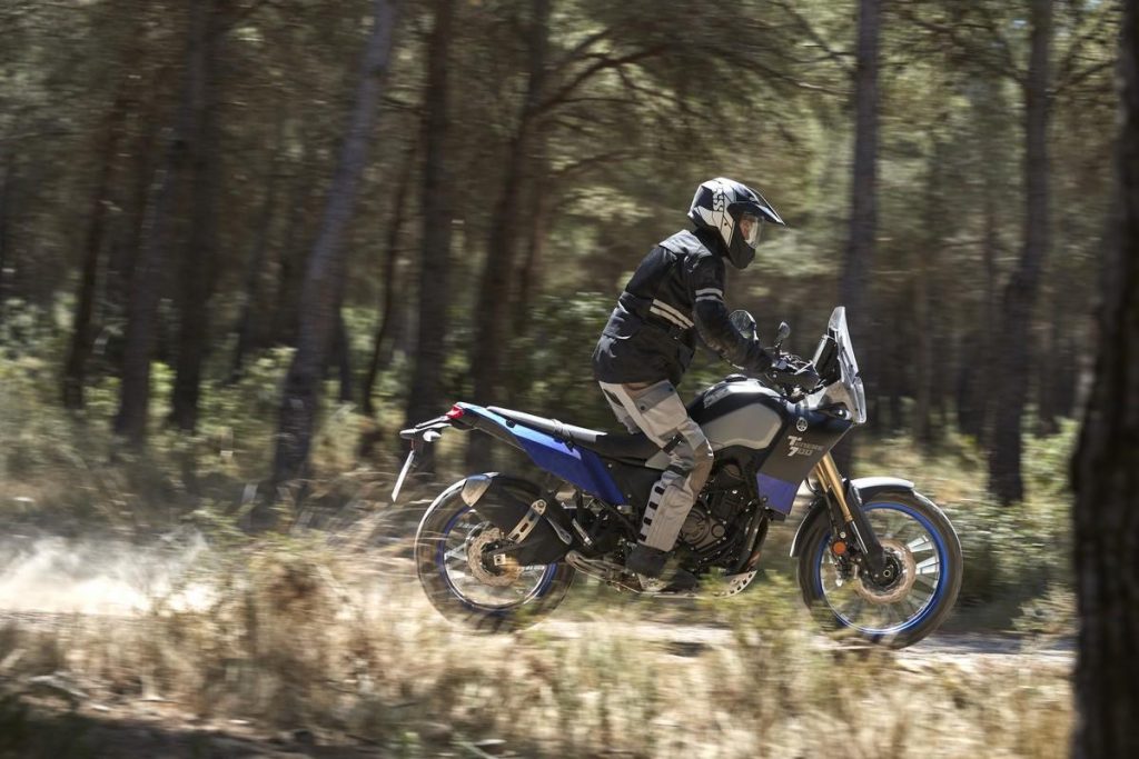 Casque iXS 208 2.0 : On-Road et Off-Road pour toutes vos aventures à moto