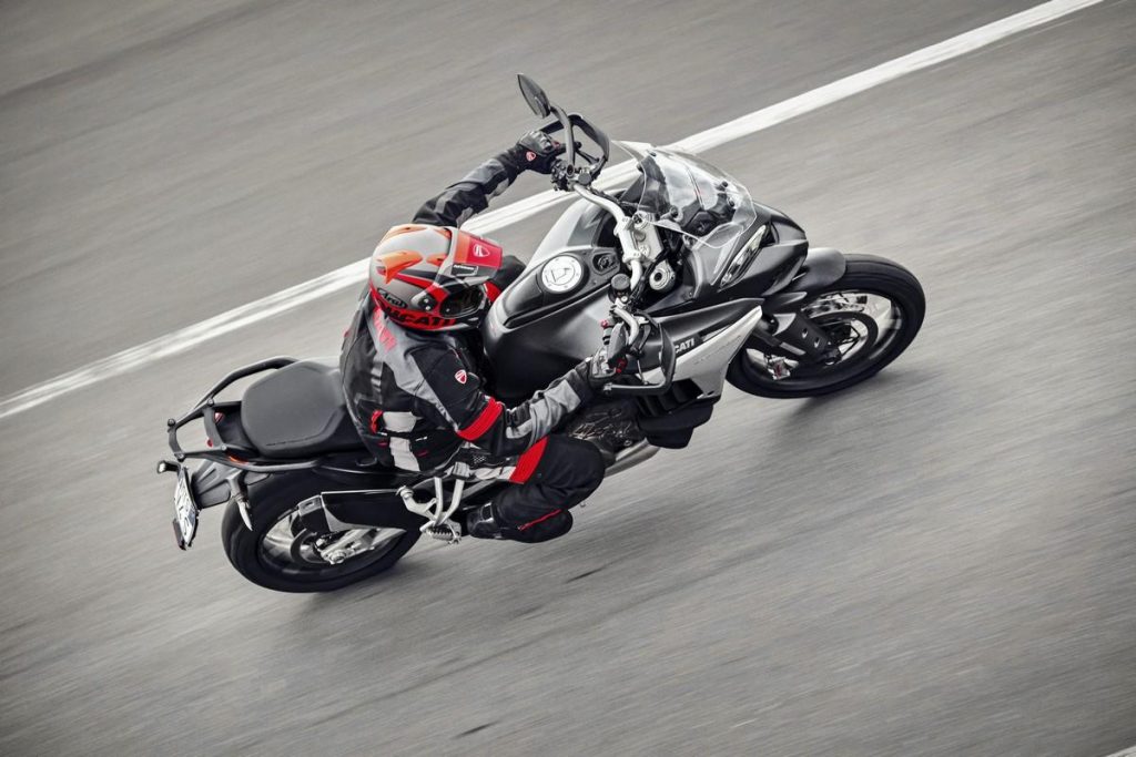 Ducati Multistrada V4 2021 : touring, enduro et urbain !