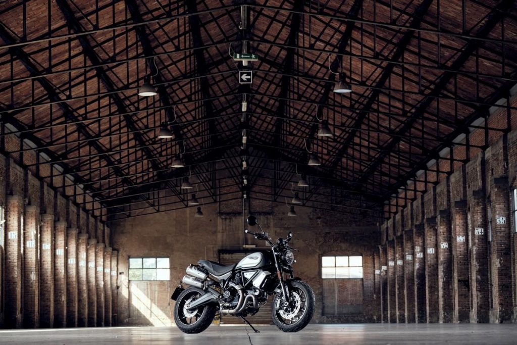 Ducati Scrambler 1100 Dark PRO : la nouvelle version Dark Stealth