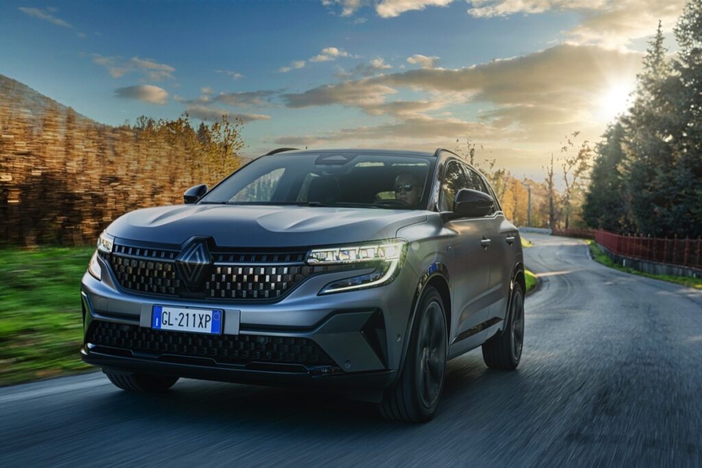 Essai routier de la Renault Austral E-Tech full hybride avec 200 CV et 4 roues directrices