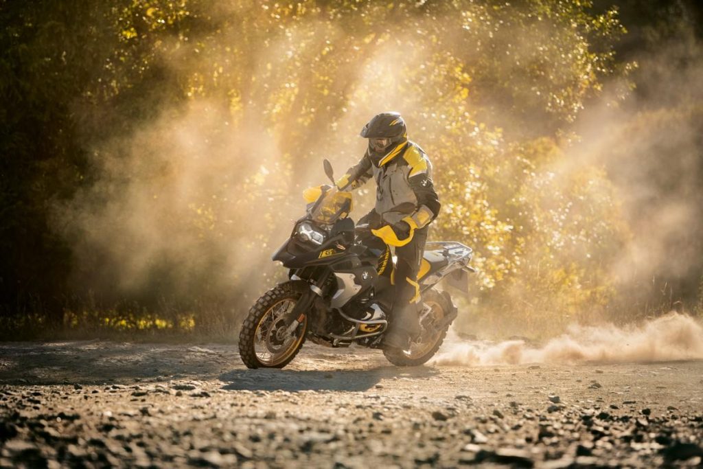 Nouvelle BMW R 1250 GS : la moto parfaite pour le tout-terrain et l'aventure