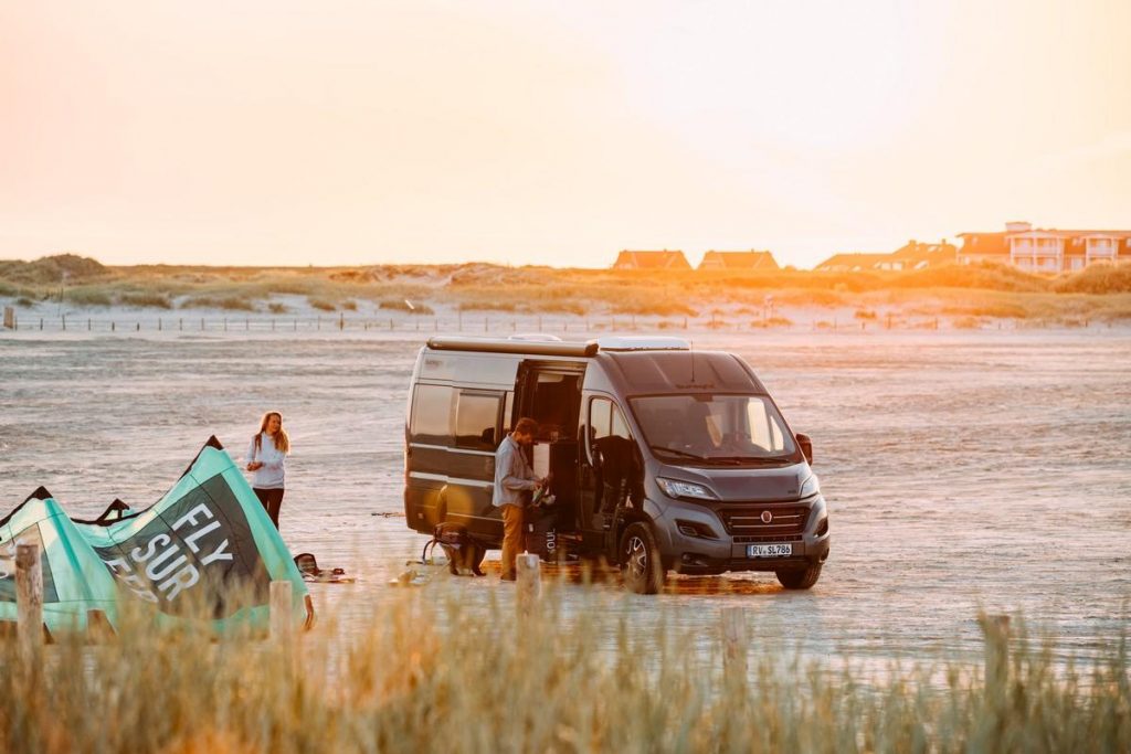 Bien choisir son camping-car : semi-intégré, camping-car, van et caravane, toutes les fonctionnalités