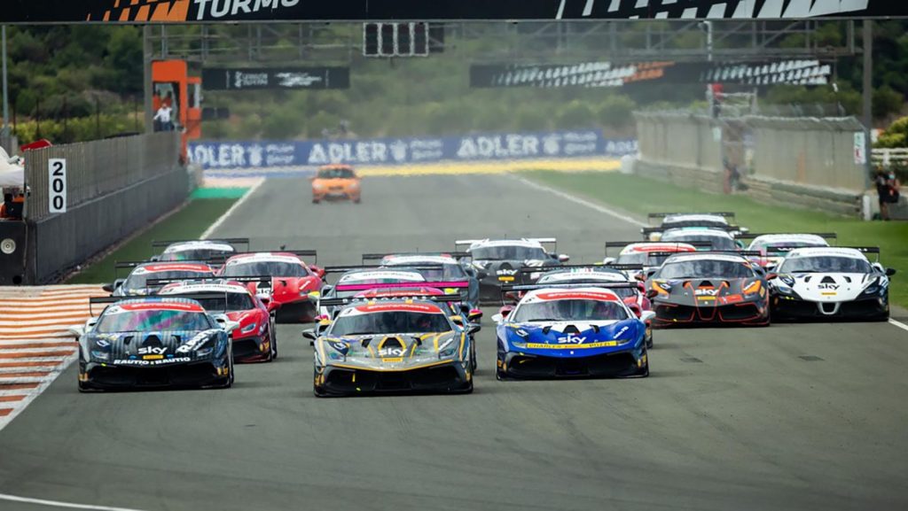 Horaires du Ferrari Challenge Europe : 1ère manche à Portimao en direct sur Sky TV et en streaming sur NOW