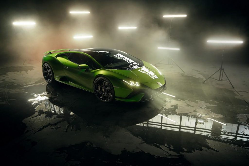 Lamborghini Huracan Tecnica : la super voiture de sport extrêmement polyvalente sur route et sur piste