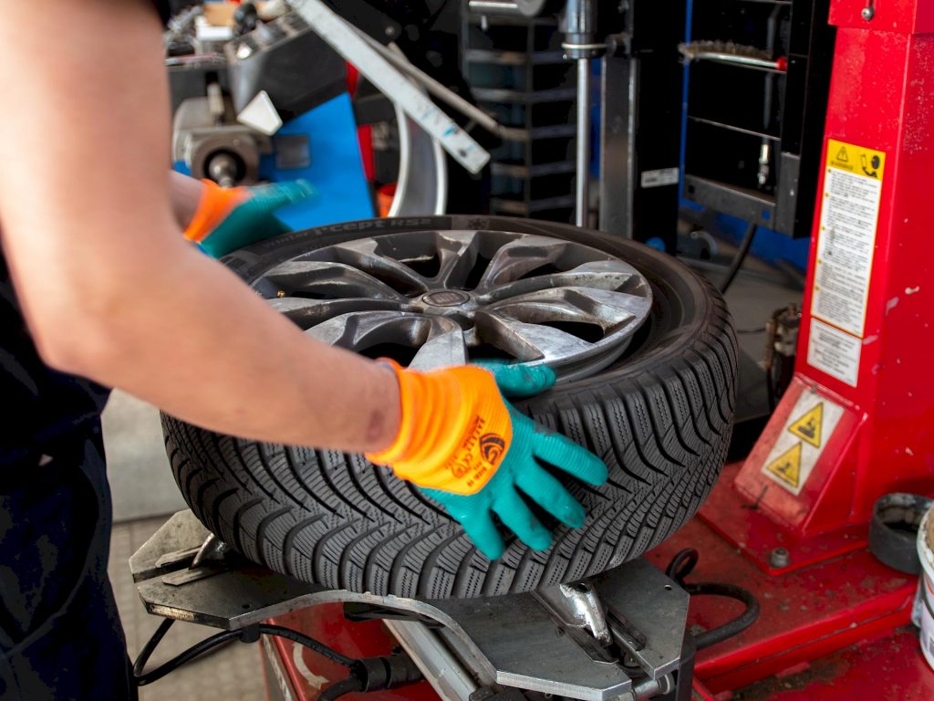 Le changement des pneus été doit être effectué entre le 15 avril et le 15 mai : amendes jusqu'à 1 734 € avec les pneus hiver