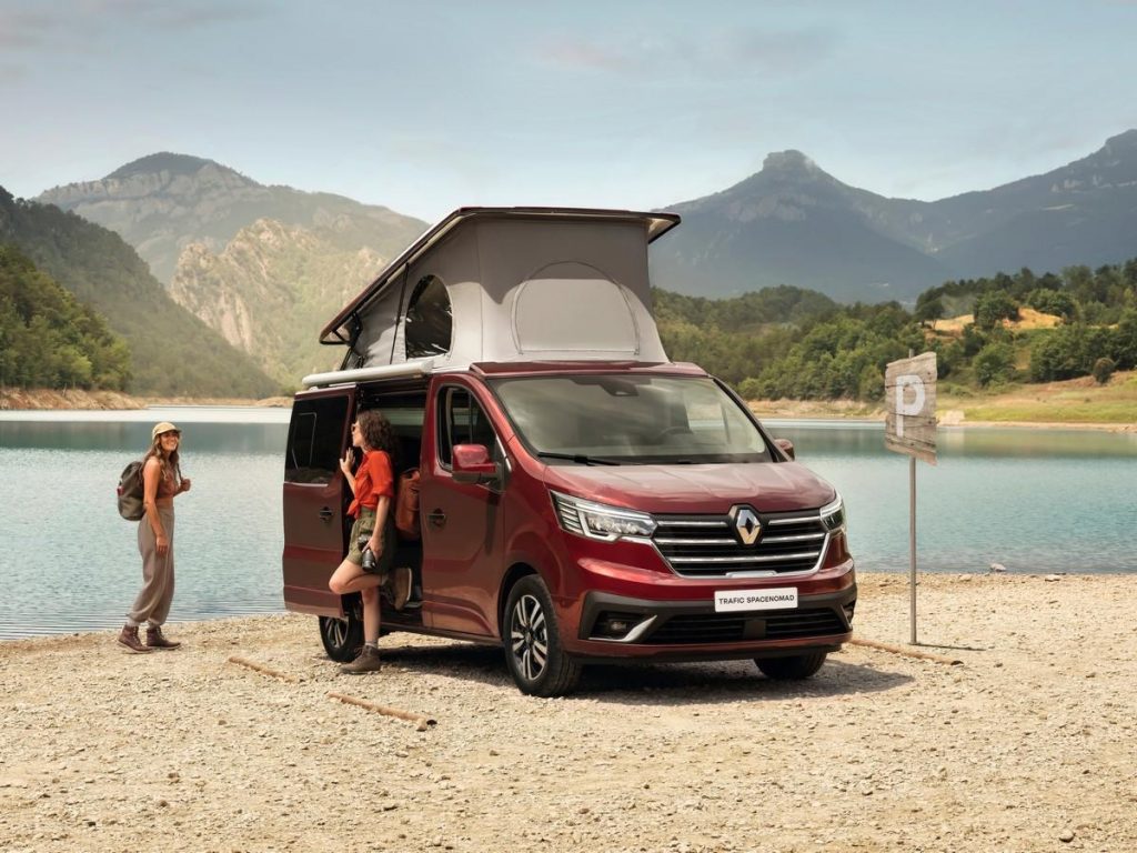 Renault Trafic SpaceNomad 2022 : le camping-car pour des vacances en toute liberté