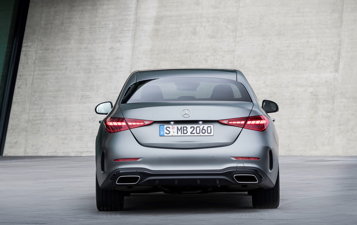 Rétro Mercedes Classe C hybride doux