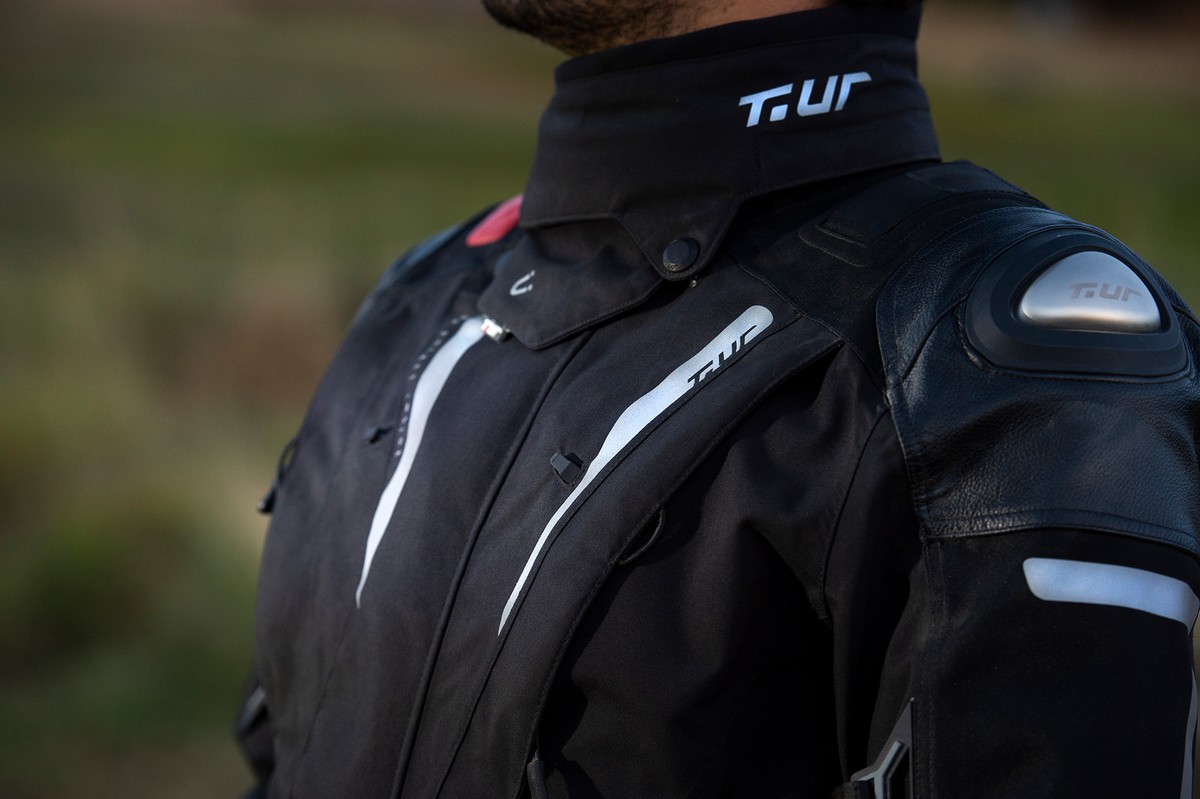 Vêtements de moto T.ur